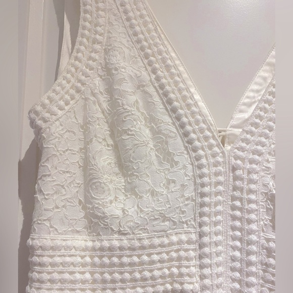 Bardot lace dress - Picture 2 of 5